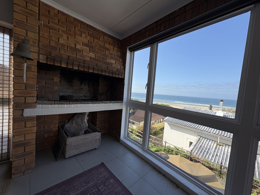 6 Bedroom Property for Sale in Cintsa East Eastern Cape